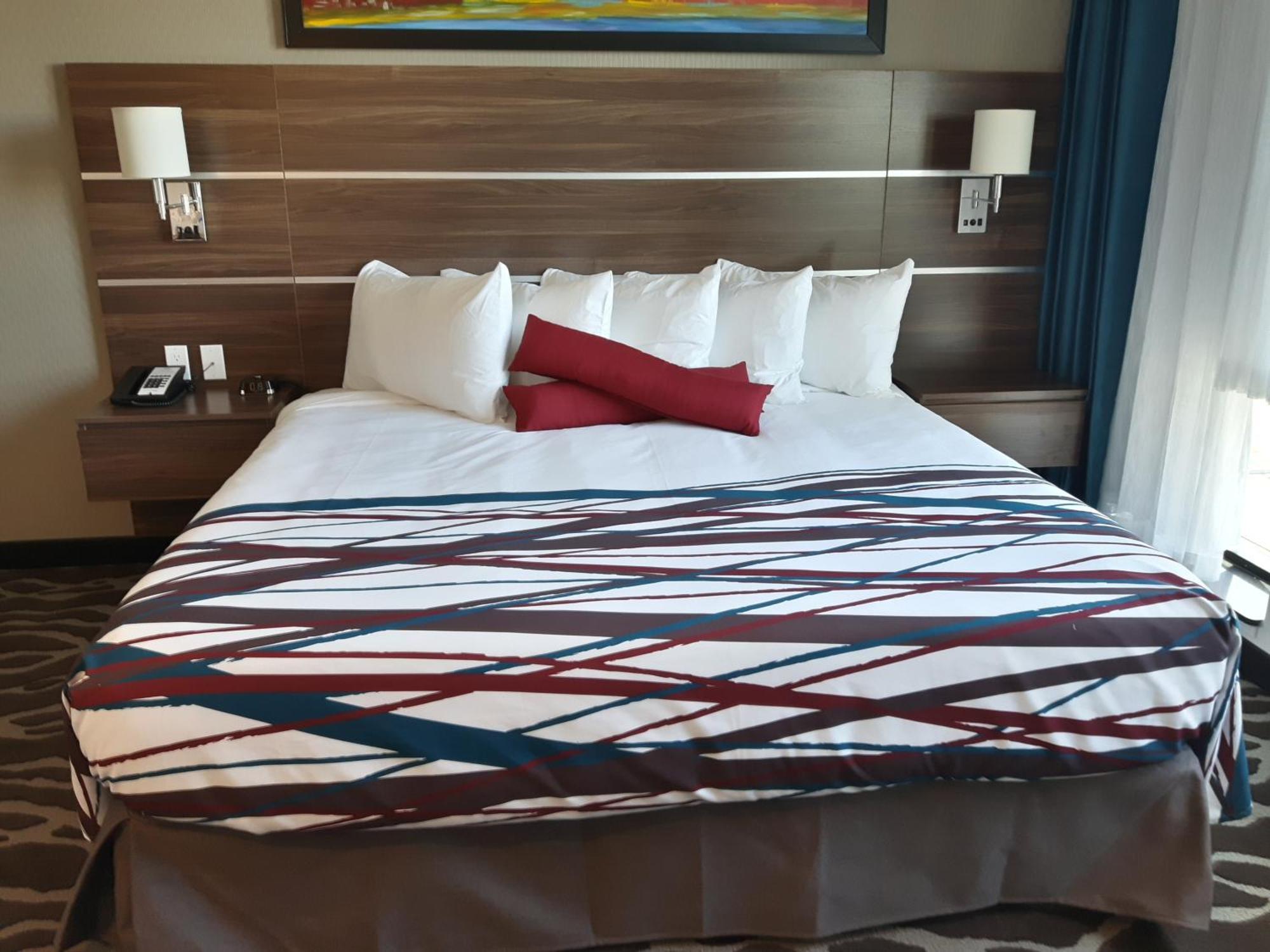 Hotel Encore By Service Grande Prairie
