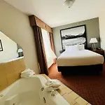 Super 8 By Wyndham Grande Prairie