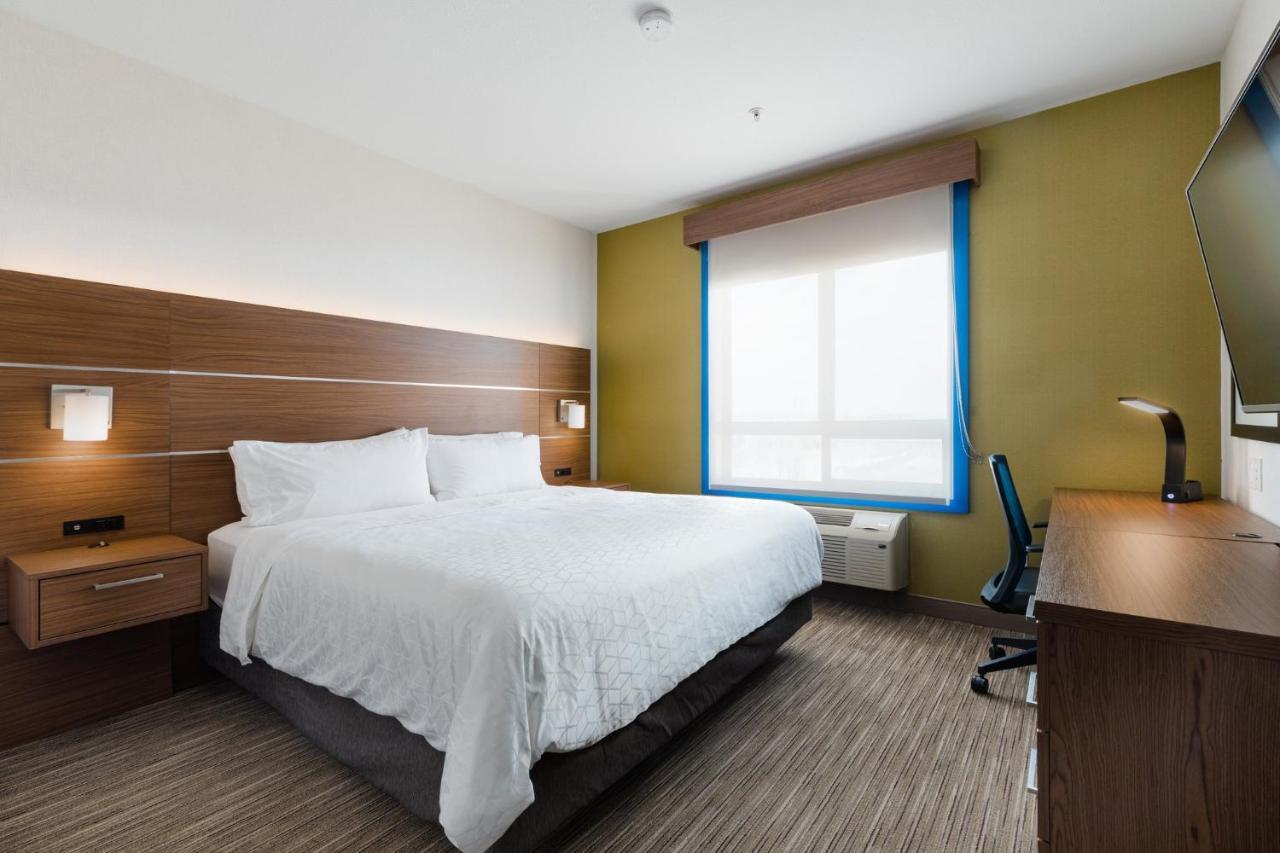 Hotel Express By Ihg Grande Prairie