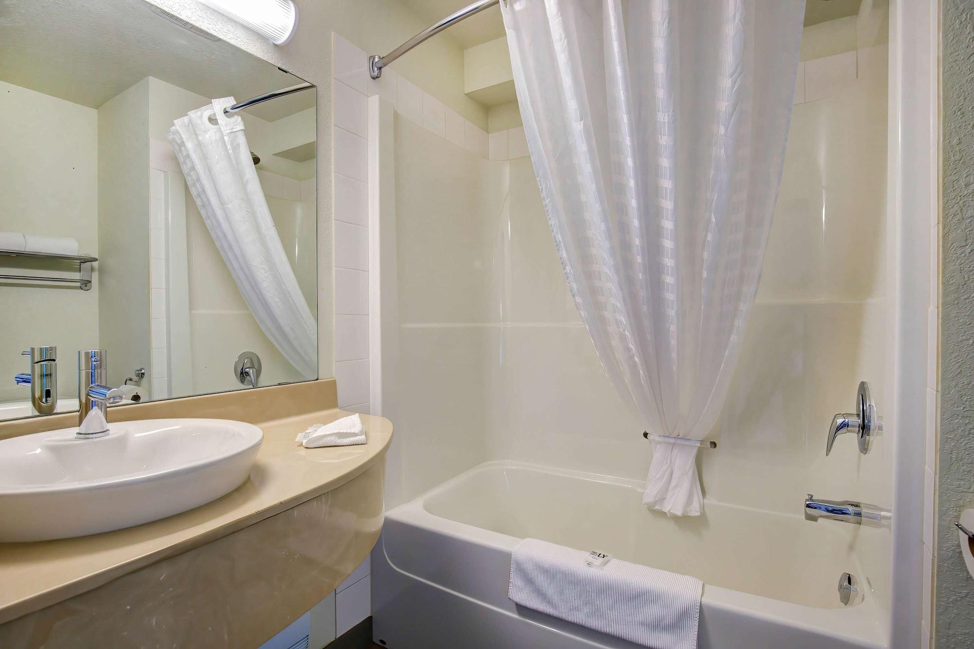 6-grande Prairie, Ab Hotel Grande Prairie