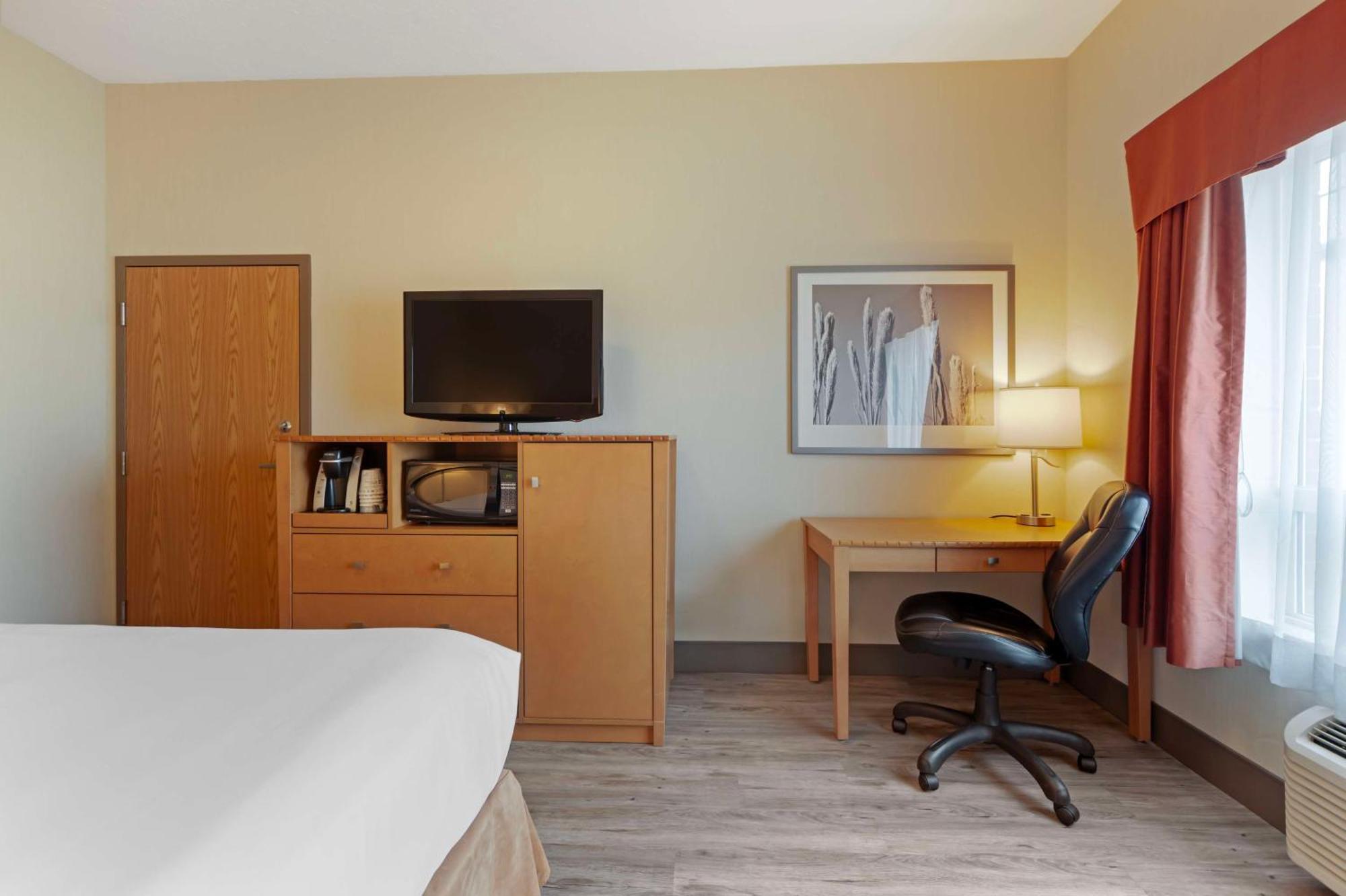 Western 3* Grande Prairie