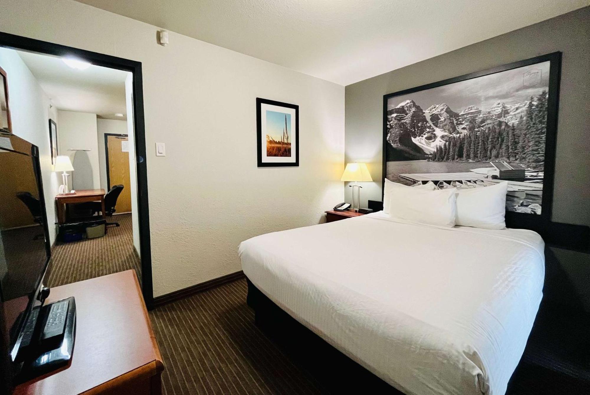 Super 8 By Wyndham Hotel Grande Prairie