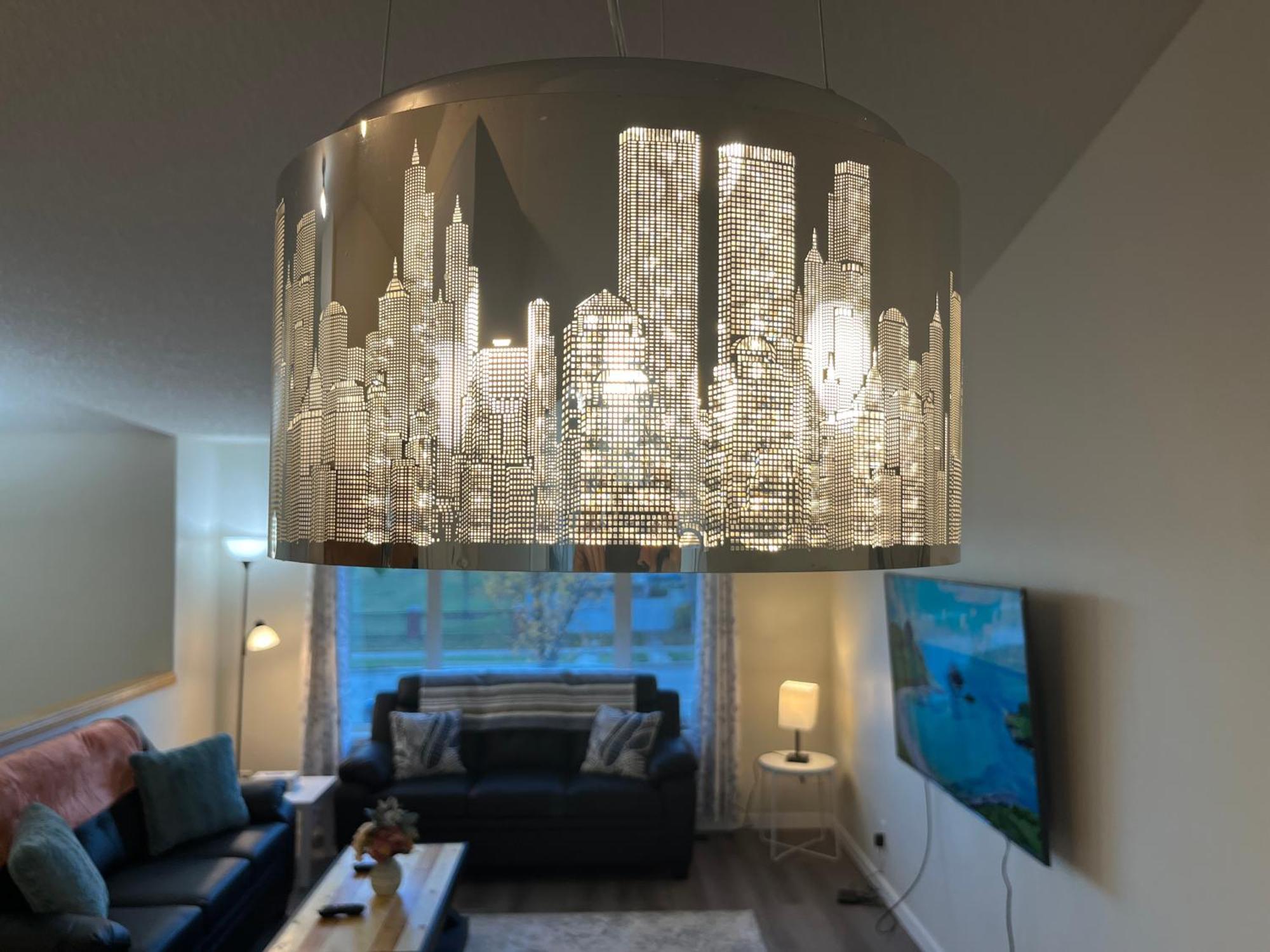 Park View Paradise - Big, Bright, Modern, Fully Stocked Apartment Grande Prairie