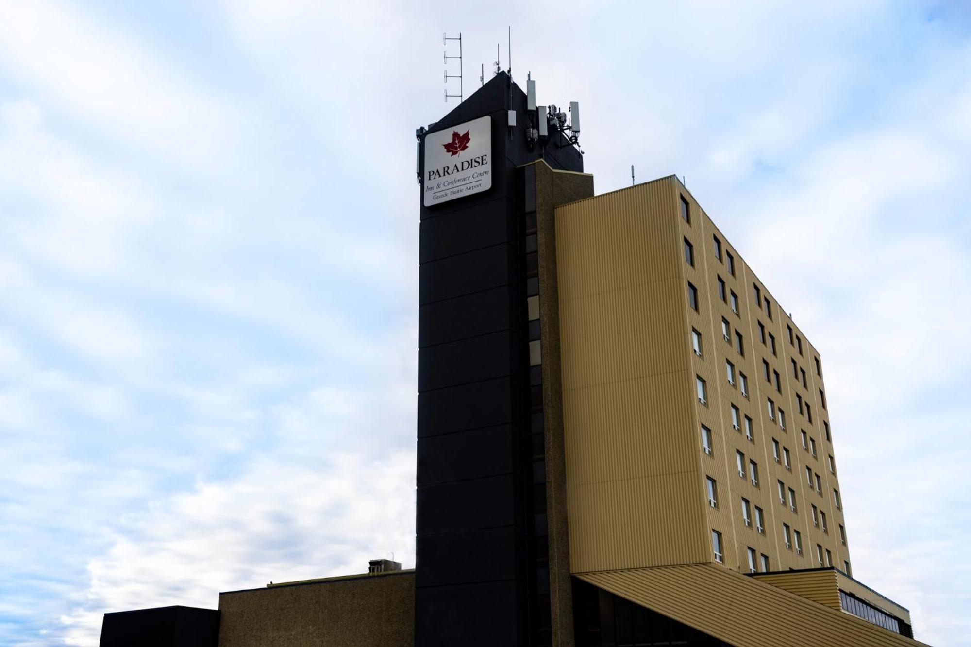 Hotel Paradise & Conference Centre Grande Prairie