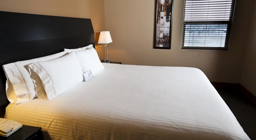 Hotel Podollan & - Grande Prairie