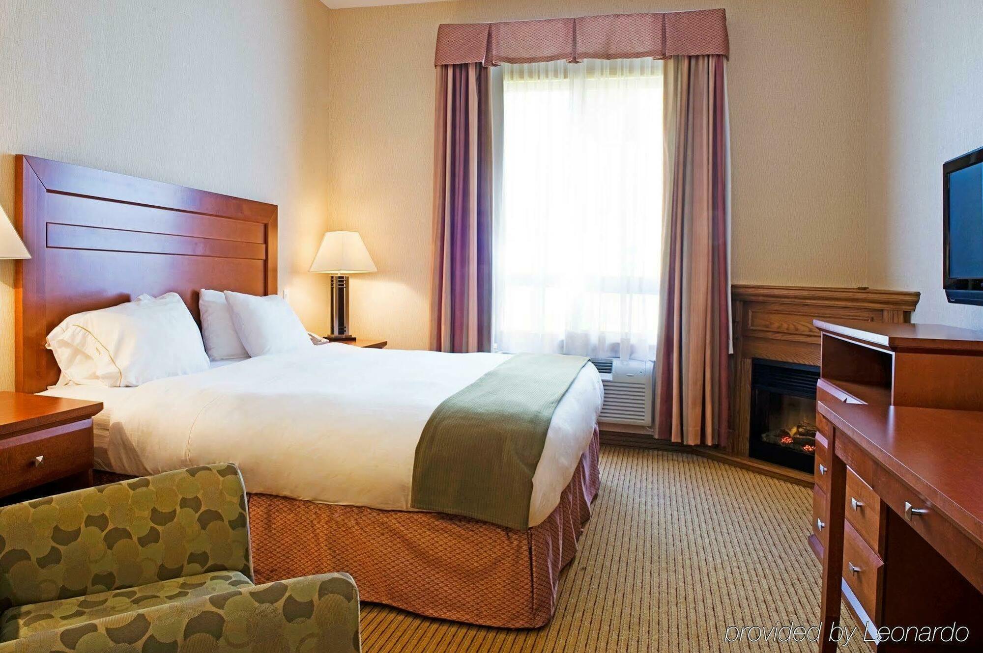 Hotel Express By Ihg Grande Prairie