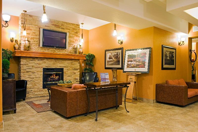 Hotel Express By Ihg Grande Prairie