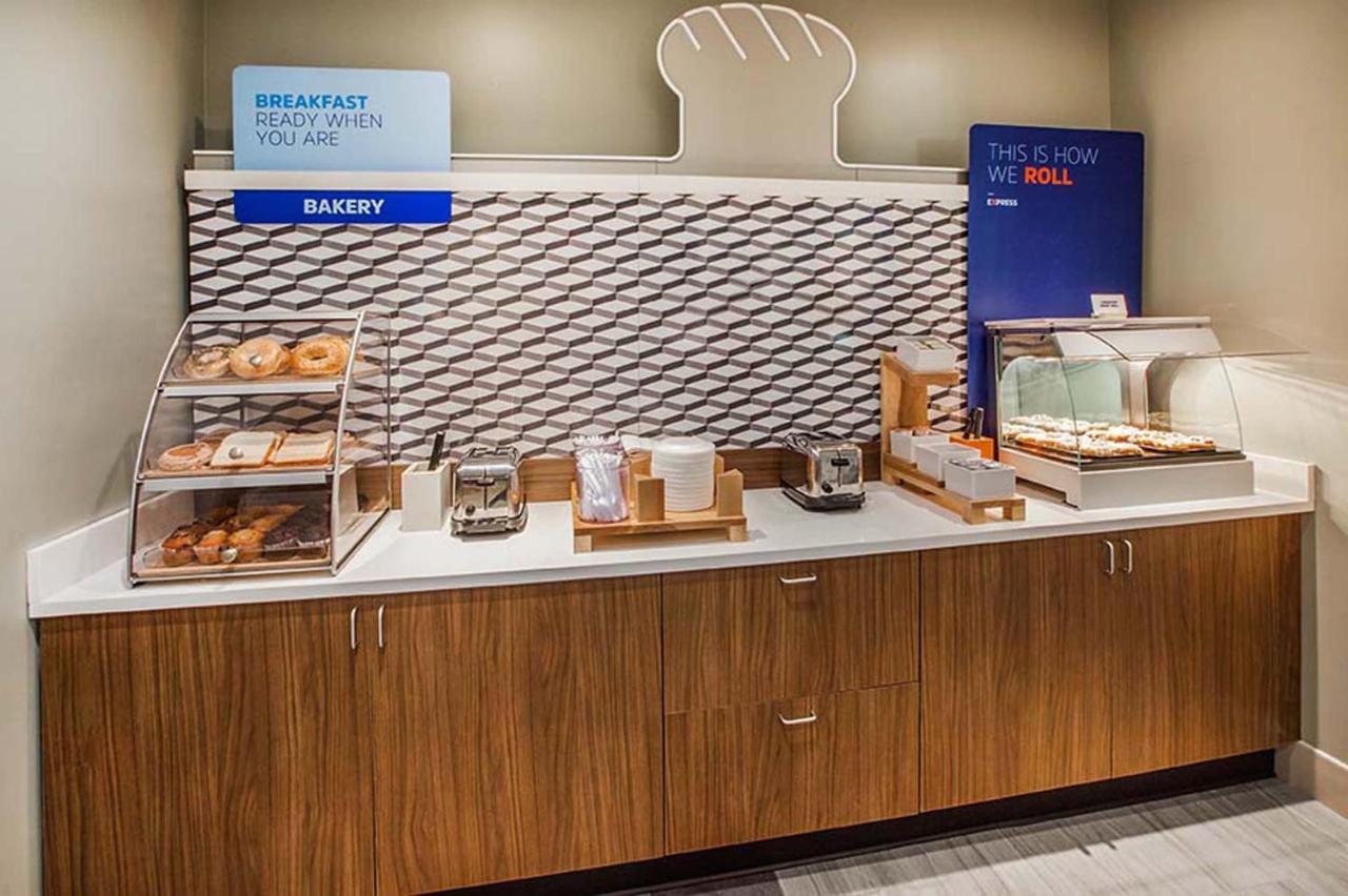 Express By Ihg Hotel Grande Prairie