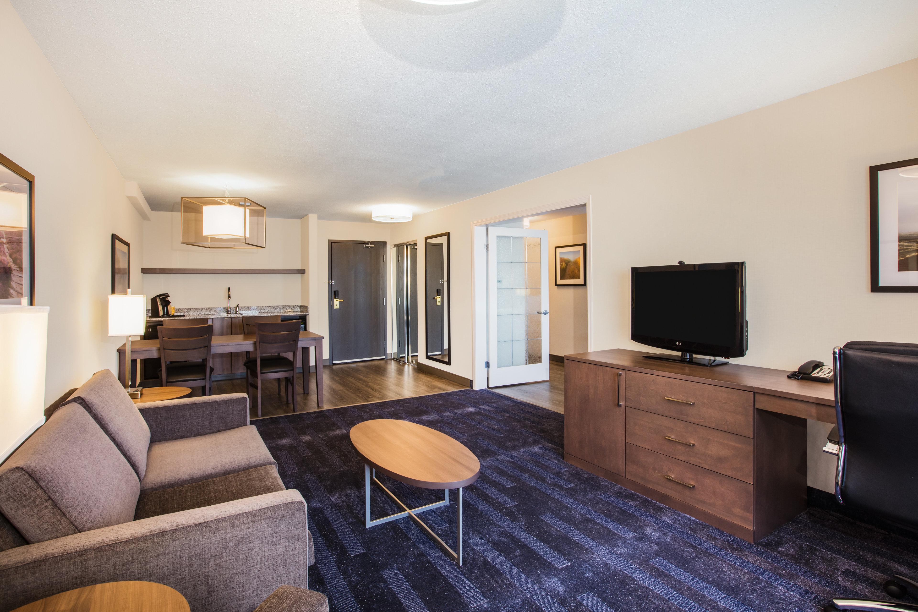 Hotel & By Ihg