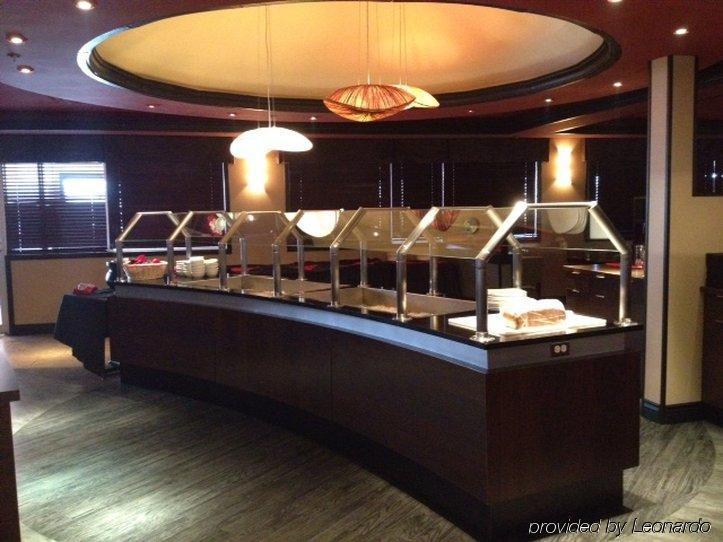 & By Ihg 3* Grande Prairie