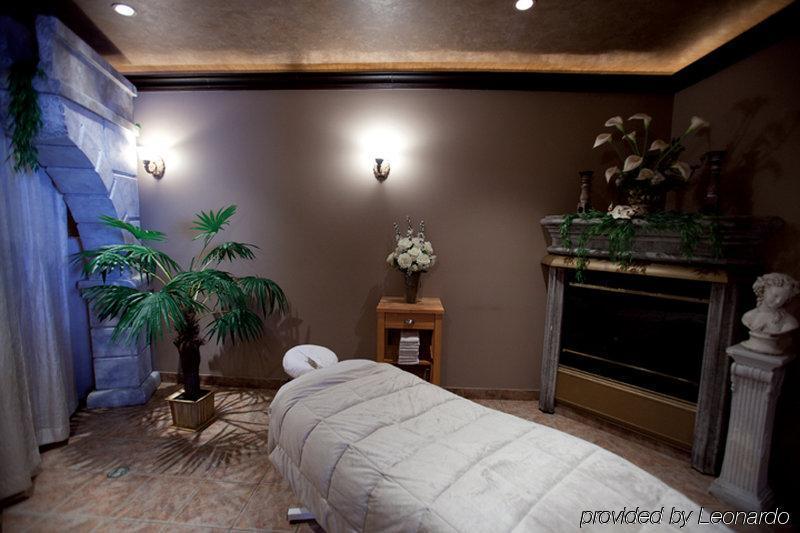 & By Ihg Grande Prairie